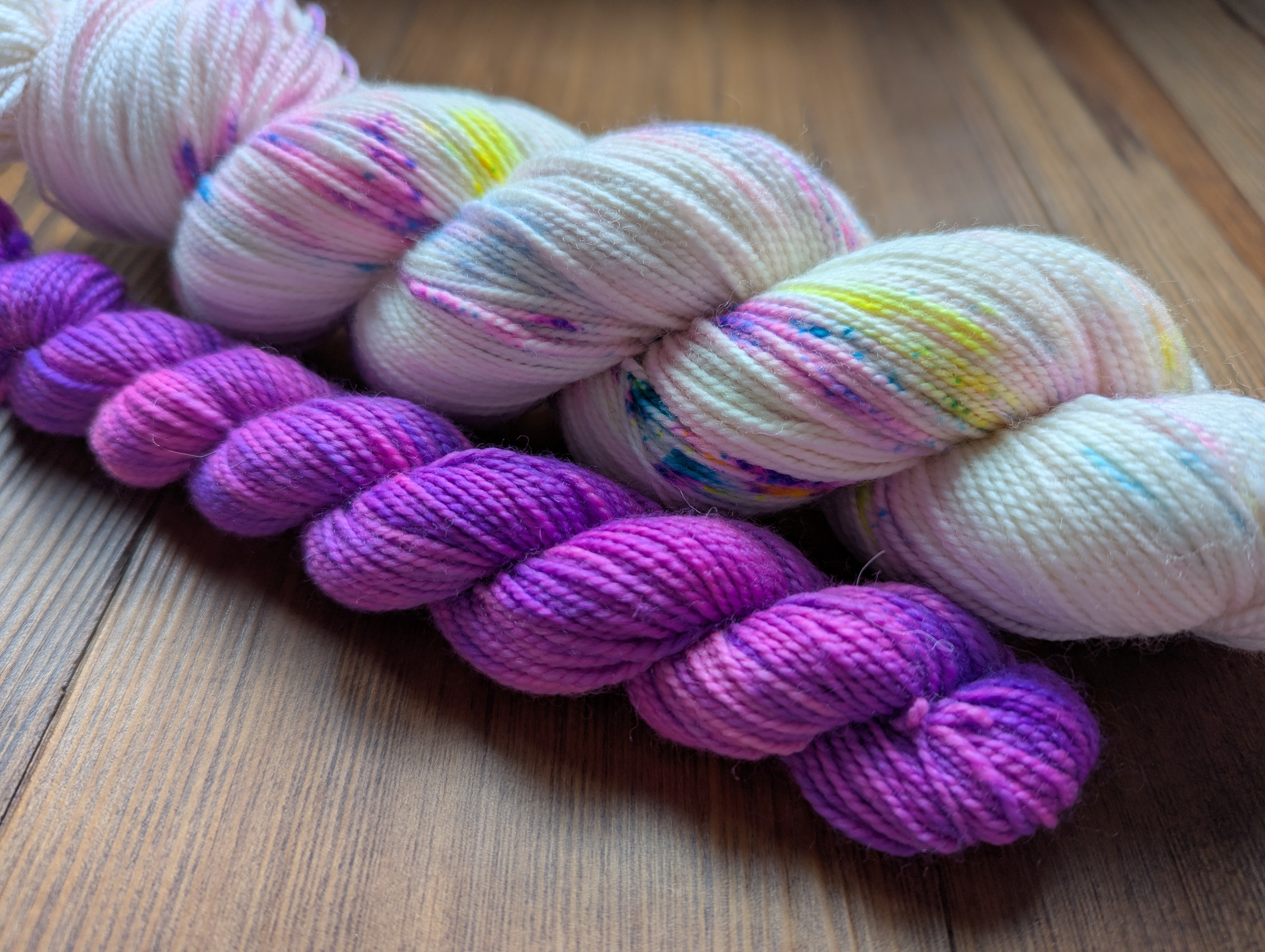 90's Boombox and Heliotrope Sock Set